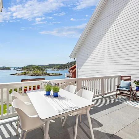 Lovely In With Kitchen Holiday home Gjeving